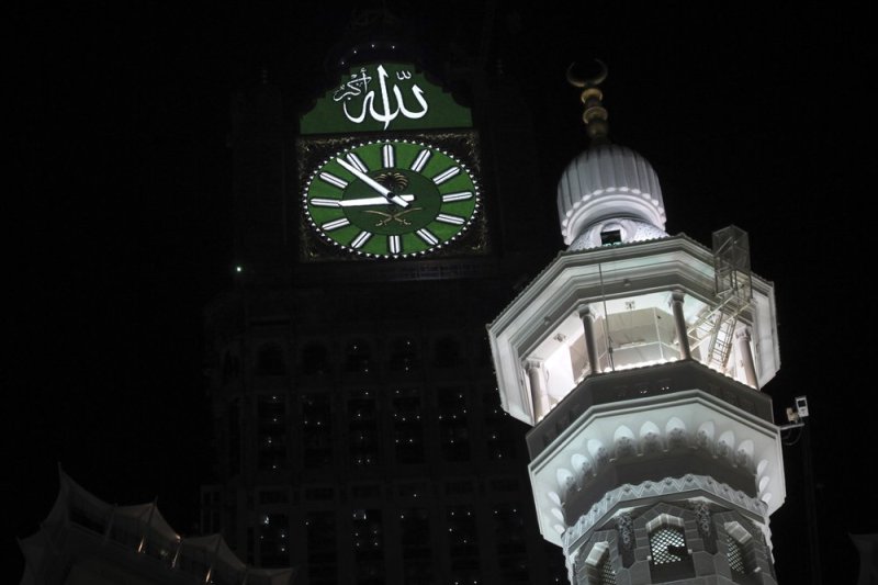 7 GECE 8 GÜN LÜKS UMRE 